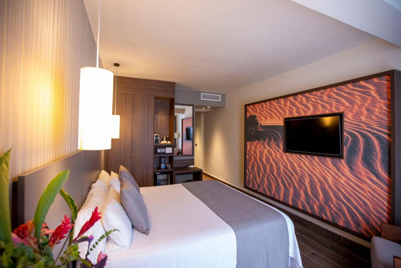 Panafrica Hotel Boutique & Spa Μπάτα Εξωτερικό φωτογραφία