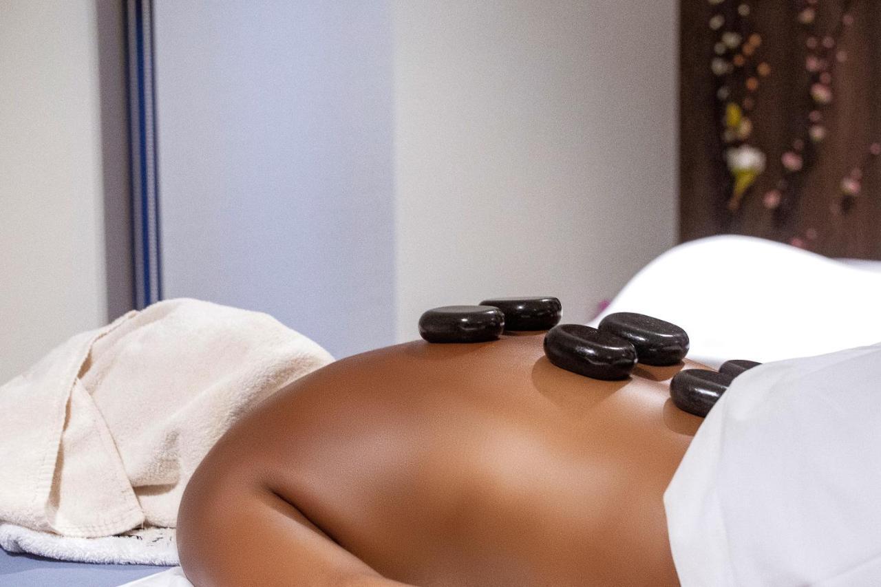 Panafrica Hotel Boutique & Spa Μπάτα Εξωτερικό φωτογραφία