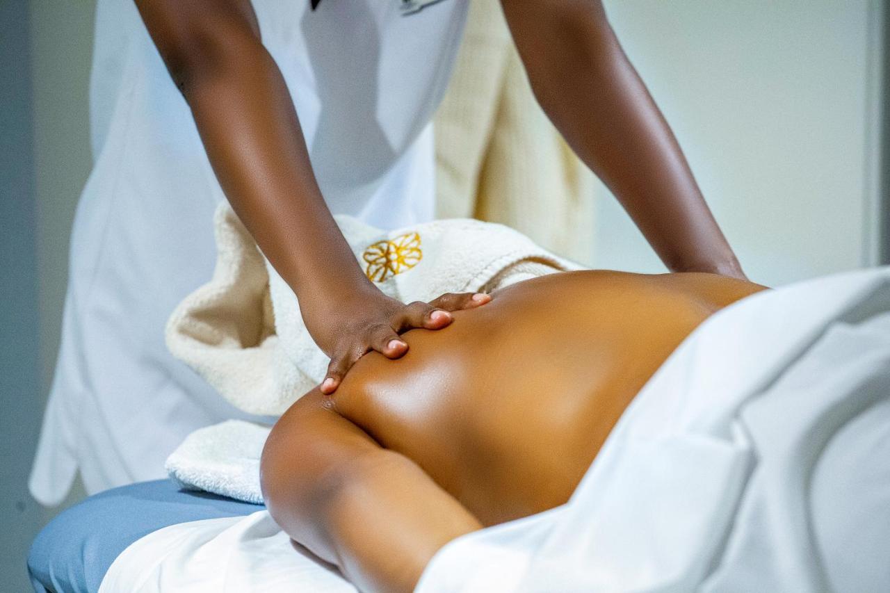 Panafrica Hotel Boutique & Spa Μπάτα Εξωτερικό φωτογραφία