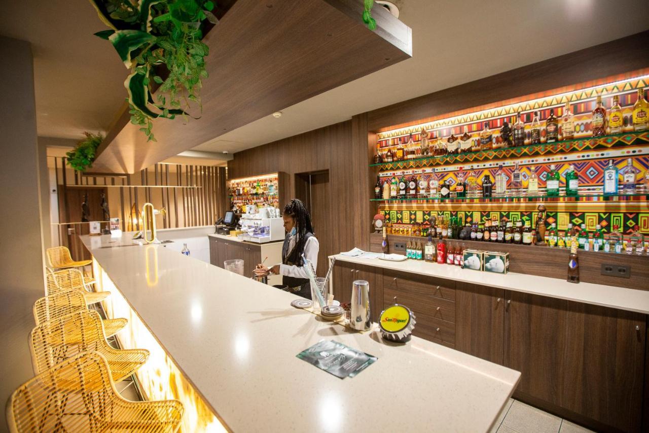 Panafrica Hotel Boutique & Spa Μπάτα Εξωτερικό φωτογραφία